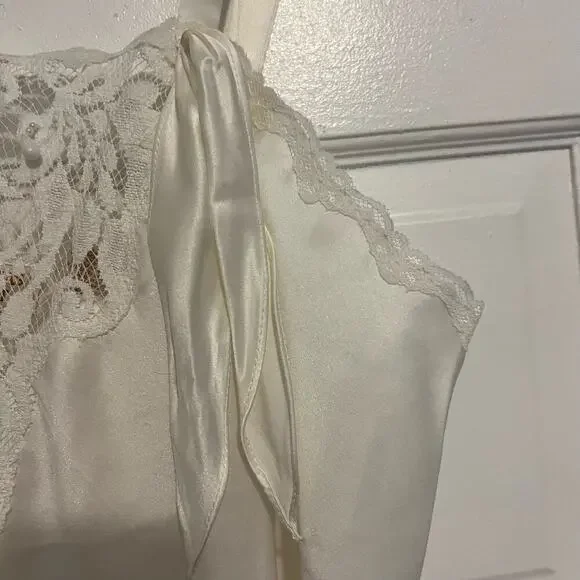 Vintage Gold label Victoria Secret ivory white night gown M - Picture 5 of 10